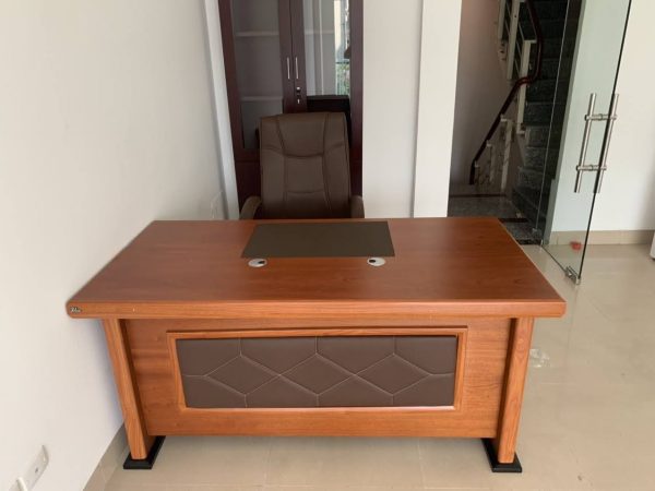 Bàn Trưởng Phòng Hoà Phát ET1600VM1 - Image 2